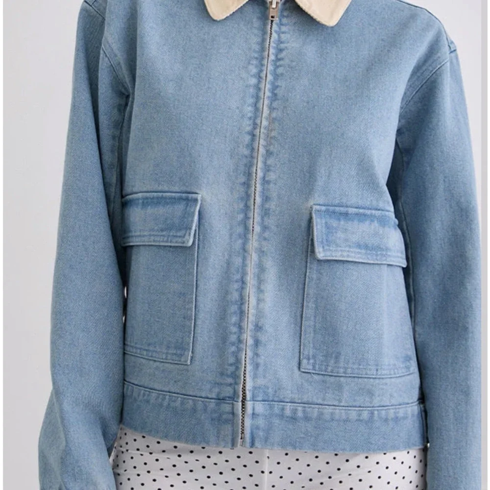 Motel rocks Kahyun Jacket In Denim Light Wash - Picture 4 of 4